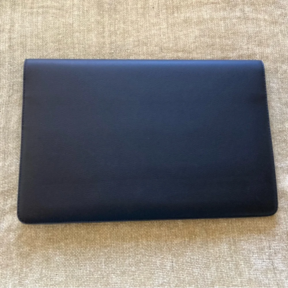 Von Holzhausen The MacBook Portfolio 14-inch | NWT